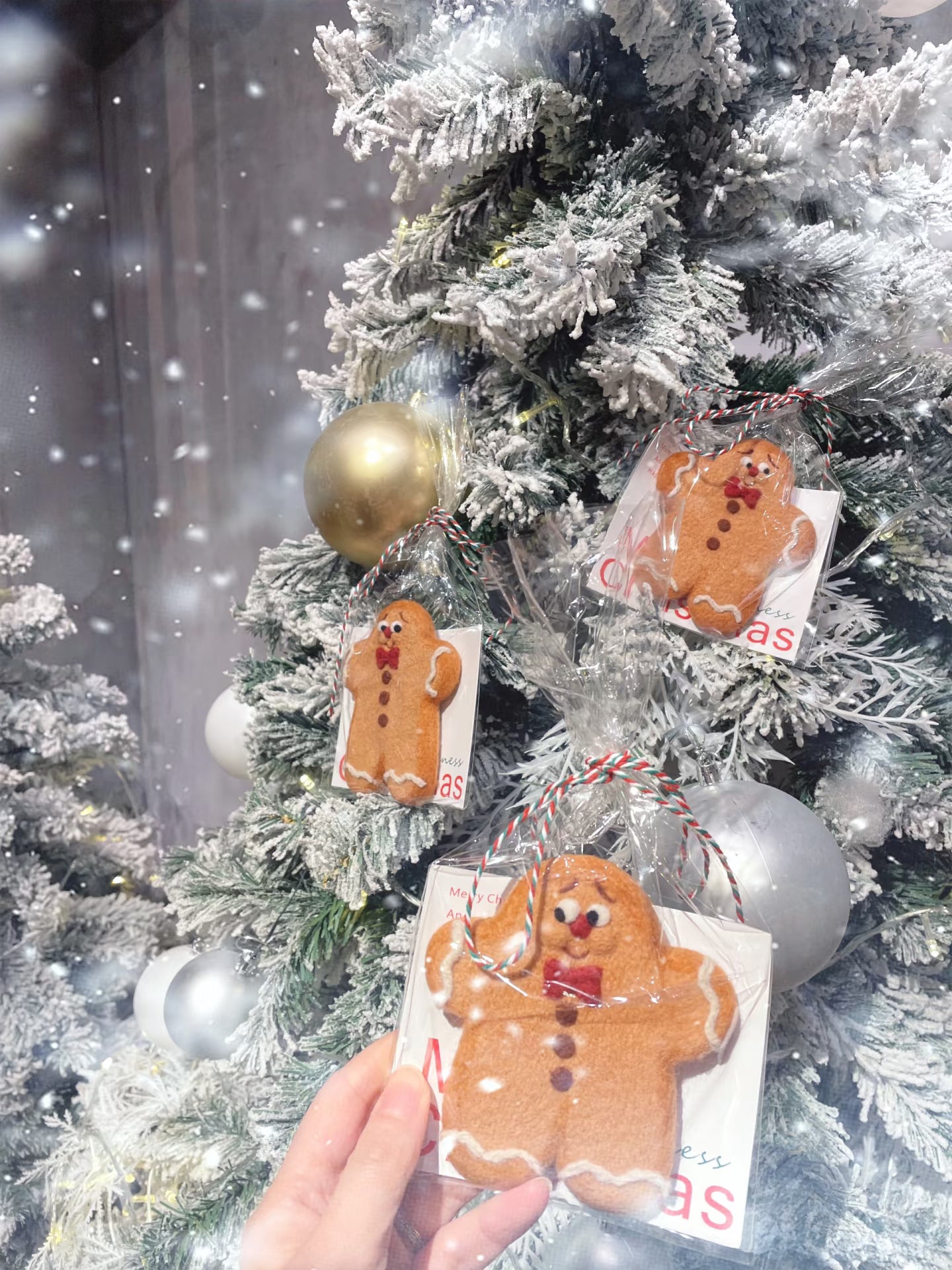 Handmade Felt Gingerbread Man Coaster – Wool Christmas Cup Mat, Cute Holiday Décor, Unique Gift for Coffee & Tea Lovers