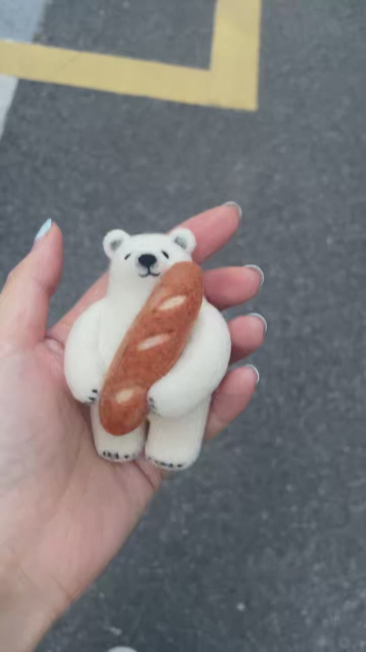 Handmade Felt Polar Bear with Baguette – Wool Needle Felt Animal Figurine, Cute Miniature Bear Ornament, Cozy Gift for Home Décor