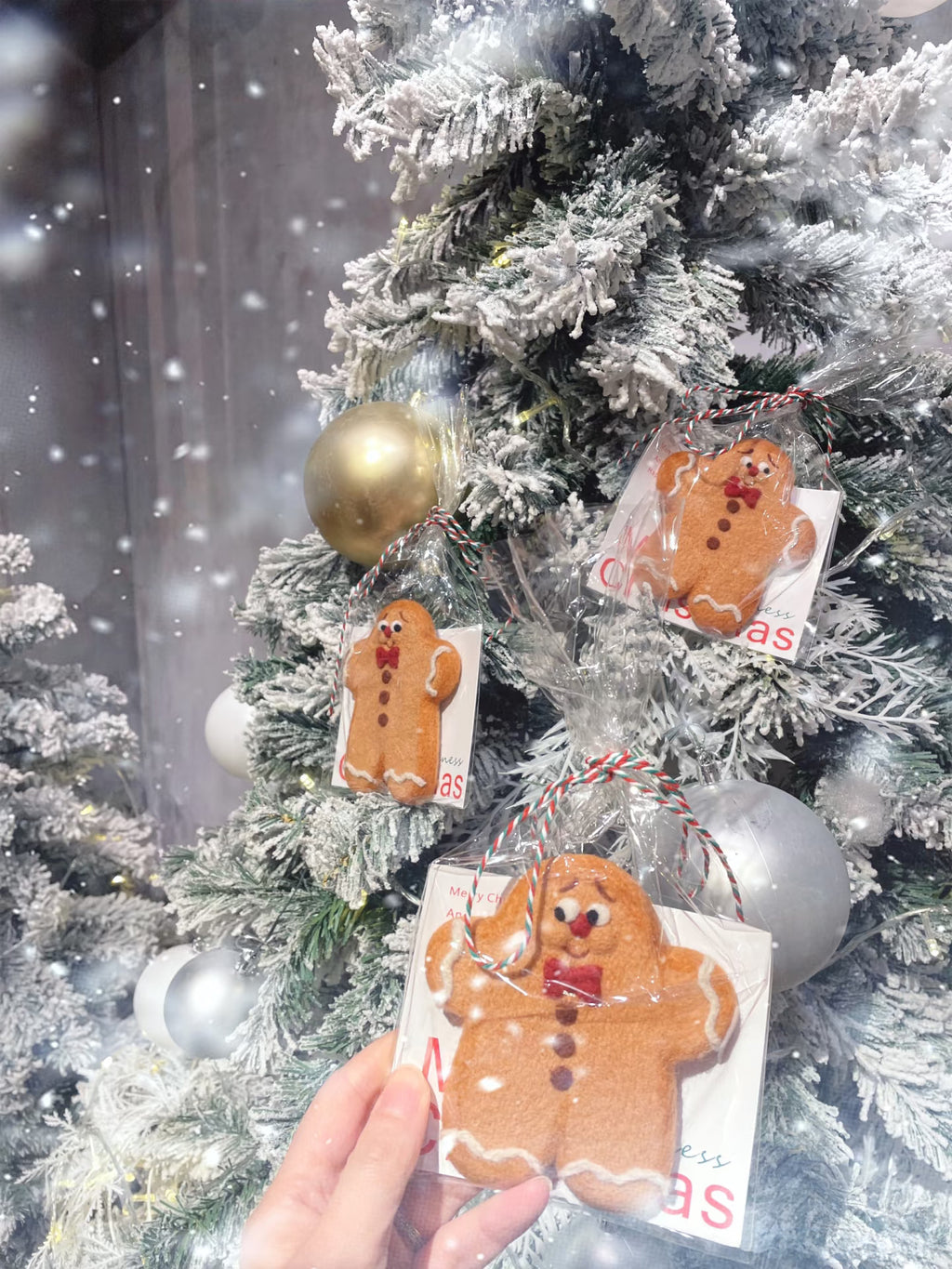 Handmade Felt Gingerbread Man Coaster – Wool Christmas Cup Mat, Cute Holiday Décor, Unique Gift for Coffee & Tea Lovers